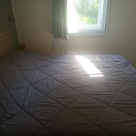 Mobil-home Fontaine Jeremie * كانيه
