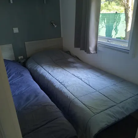 Campeggio Mobil-home Fontaine Jeremie *